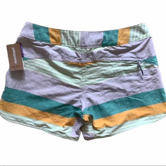 Patagonia Women’s 5” Wavefarer Boardshorts - Picture 4 of 4